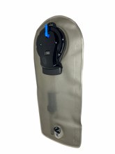 Load image into Gallery viewer, Handsfree Push Button Hydration System - 3 Litre
